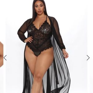 Fashion Nova Black Teddy 3X but fits like 2X